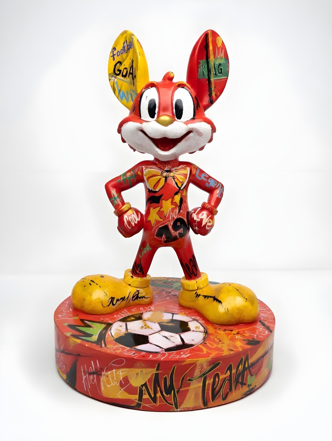 Mr Roo NÖ-MR-06, pop-art sculpture by Nursel Önen